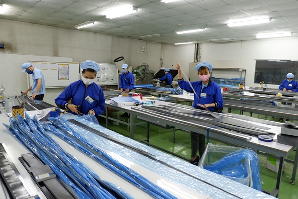 Tăng cường các biện pháp phòng, chống dịch COVID-19 tại các cơ sở sản xuất kinh doanh, khu công nghiệp